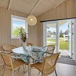 2 Bedroom Lovely In Ferienhaus