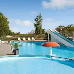 2 Bedroom Lovely In