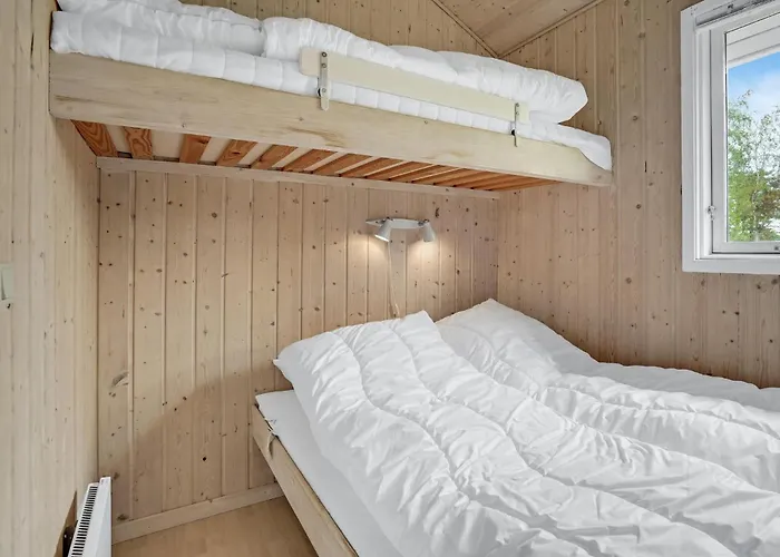 別荘 2 Bedroom Lovely In