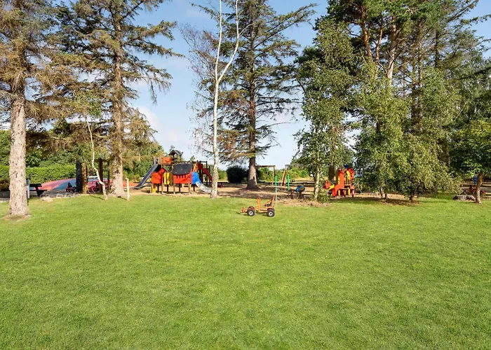 2 Bedroom Lovely In *